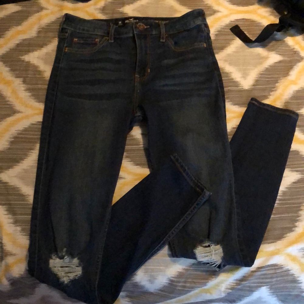 Hollister jeans brand new used once